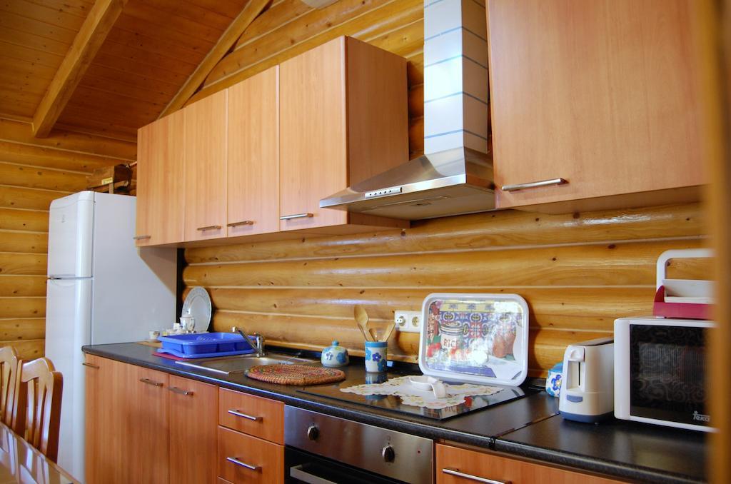 Casas Rurales Villa Pereza Casas De Los Pinos Exteriör bild